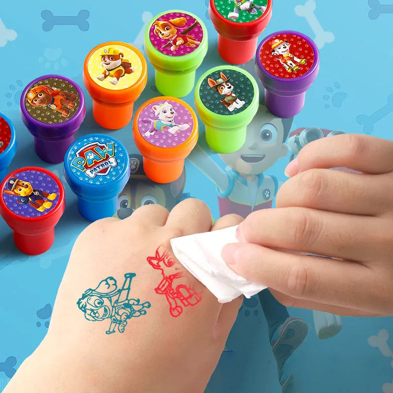 10 teile/satz Pfote Patrouille Siegel Stempel Cartoon Chase Marshall Schutt Skye Sanrio Action figuren bunte Muster Spielzeug Geburtstags geschenke